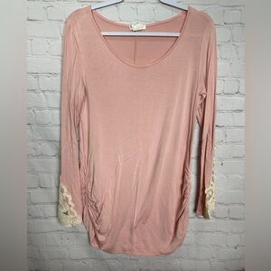 Hailey & Co.‎ pink long sleeve side ruching crochet accents tunic top, sz L GUC